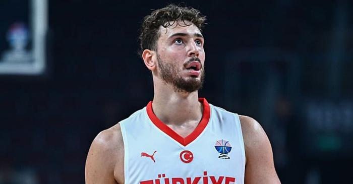 申京单场至少20分15板5助 欧洲杯近30年第二人