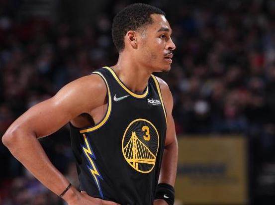 开云体育下载-勇士憾负 在太阳防守组头上摘走38分普尔没输